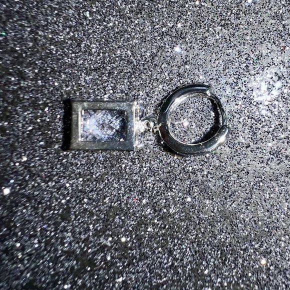 New Princess Cut Lavender & Silver Iridescent Crystal Pierced Drop Earrings - Picture 10 of 10